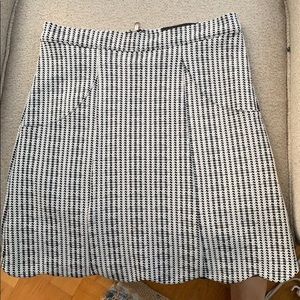 Minkpink jacquard black and white miniskirt XS